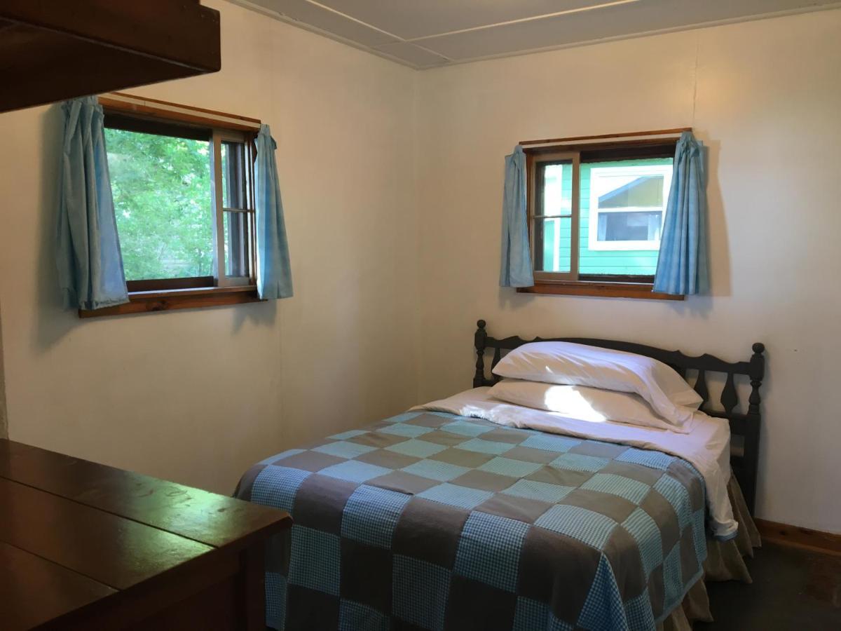 Chetek Rainbow'S End Resort Camp מראה חיצוני תמונה