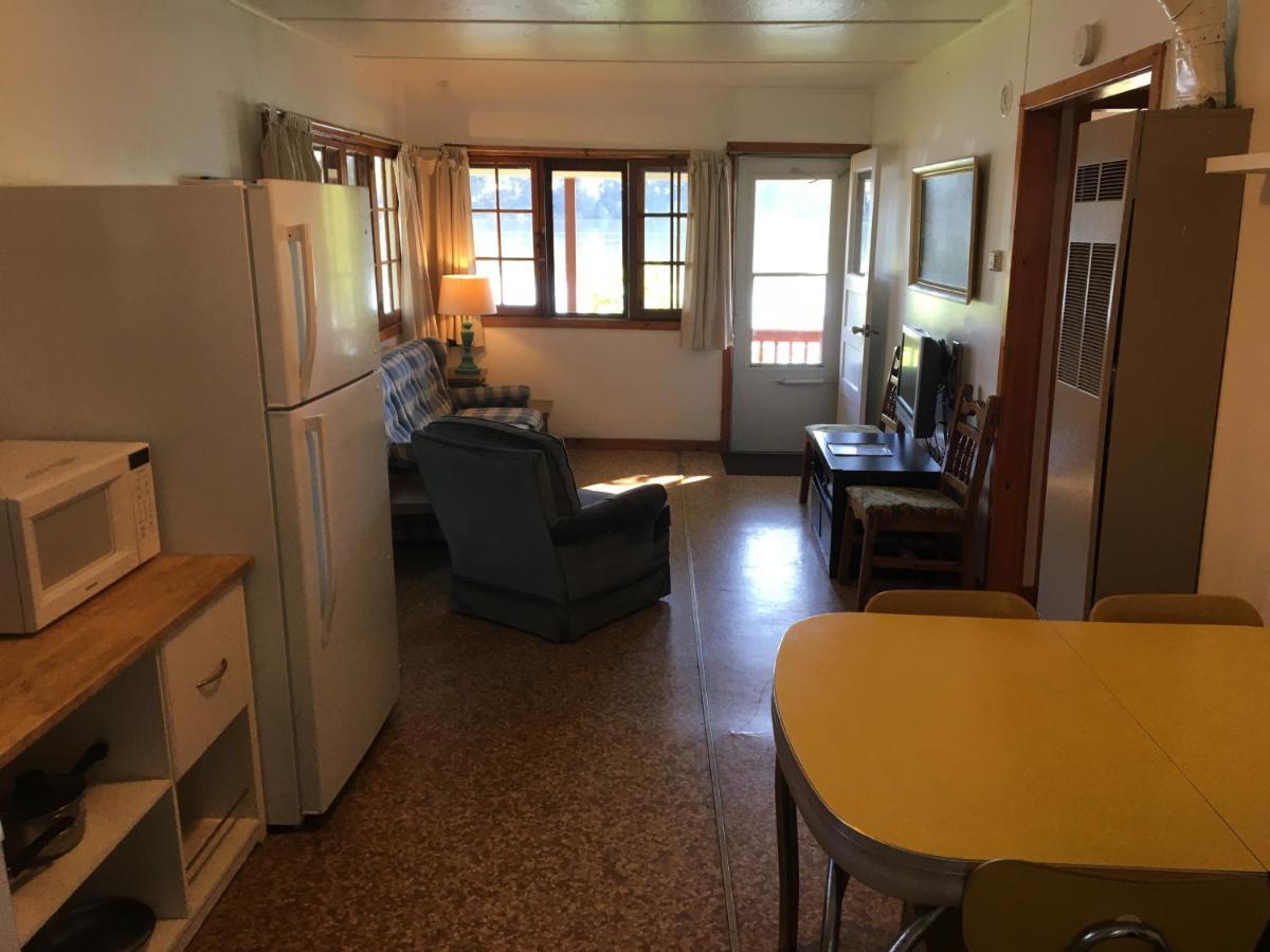 Chetek Rainbow'S End Resort Camp מראה חיצוני תמונה
