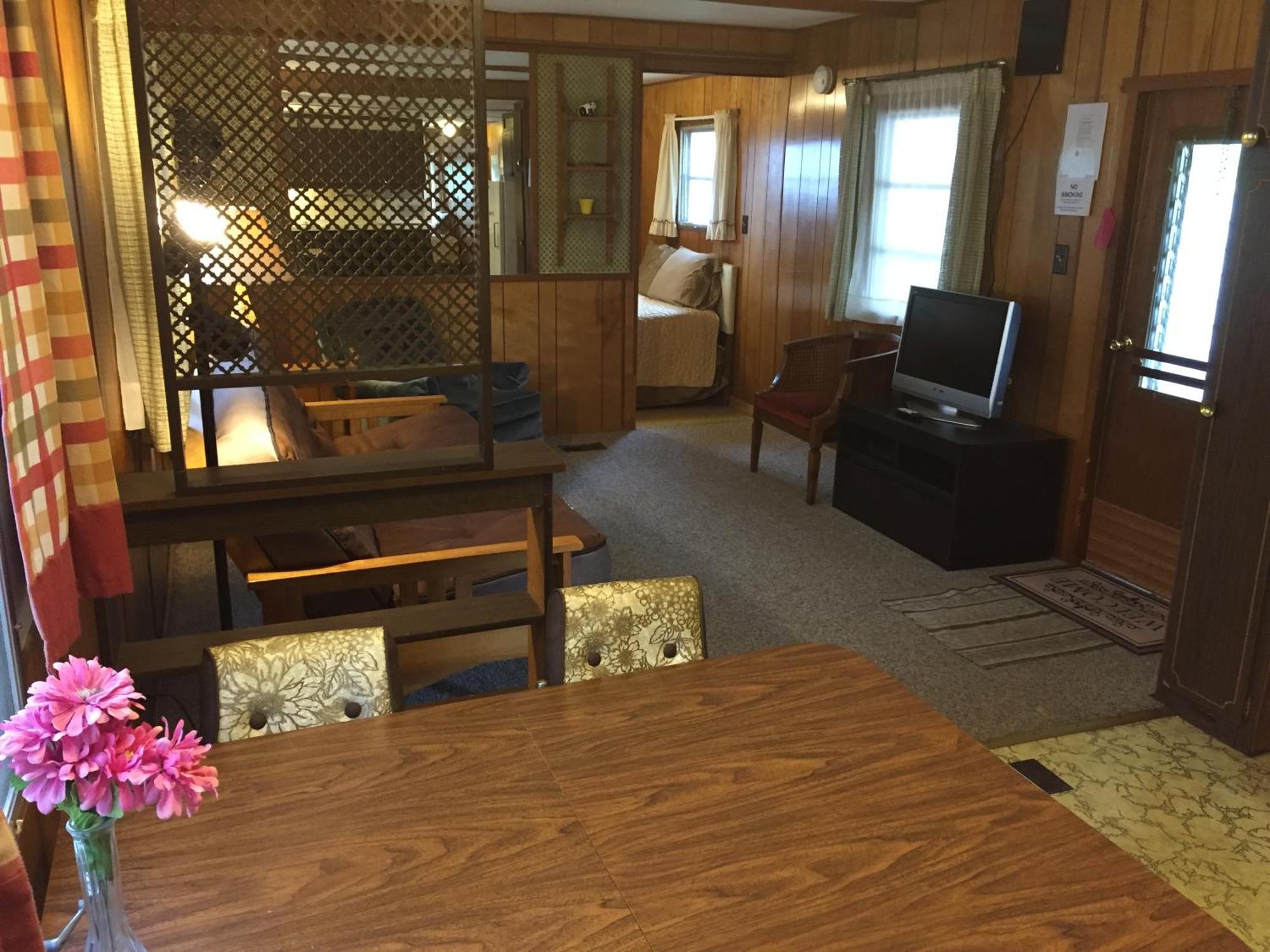 Chetek Rainbow'S End Resort Camp מראה חיצוני תמונה